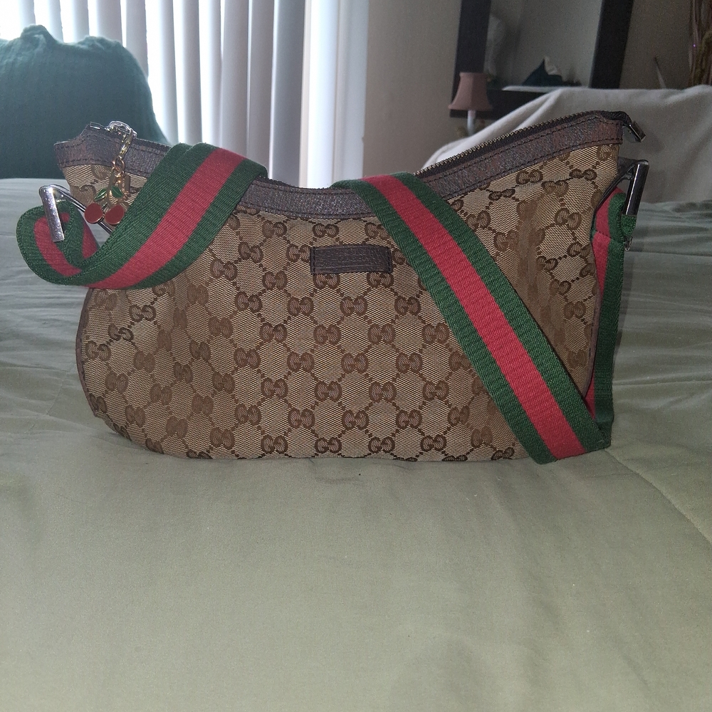 Gucci Monogram Canvas Bag with Green and Red Strap - Picture 2 of 8